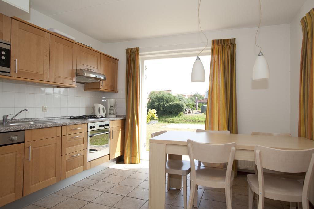 Roompot Duynparc De Heeren Van 'S Gravensande นาลด์ไวค์ ห้อง รูปภาพ